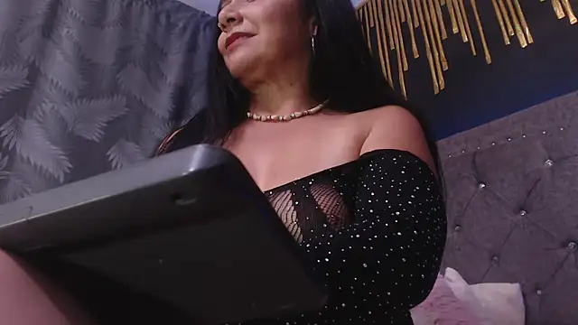 แชท XXX สดของ Zara47sweet