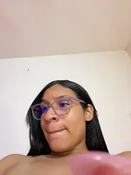 Danaeluxe live XXX chat