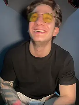 Chat +18 de AteneoJr ao vivo