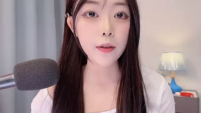 smalldaisyのライブXXXチャット