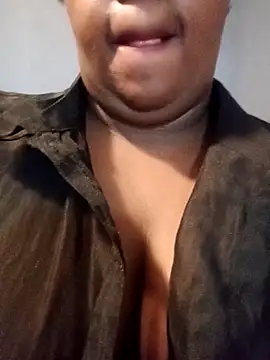 XXX chat uživo modela HotBootyBabe90