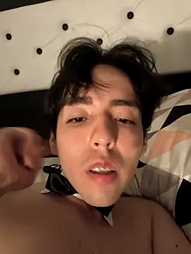 دردشة Lucca__555 الجنسية المباشرة