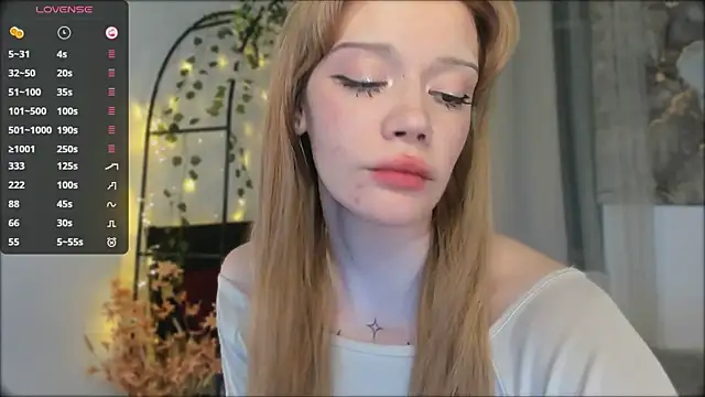 XXX chat uživo modela boobsybootie