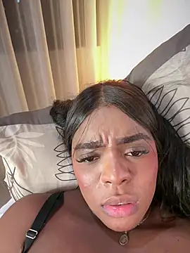 shannol_ryan élő XXX-chatje