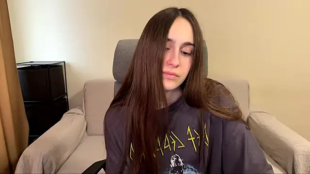 Chat +18 de AliceKolltt ao vivo