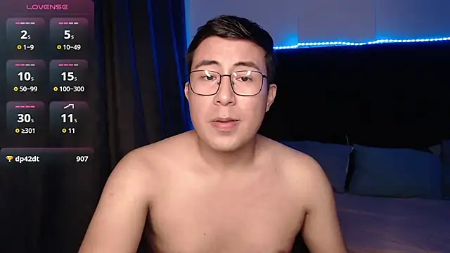 andrewmhilton_ 网络视讯表演