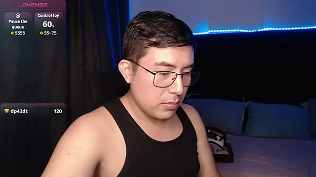 andrewmhilton_ Adlı Modelin Web Kamerası Şovu