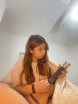 Chat +18 de baddieasiantv ao vivo