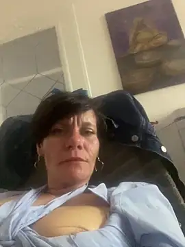 DtPORNBITCH – Kamerová šou