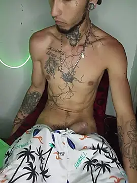 XXX chat uživo modela Tattoboy19cm