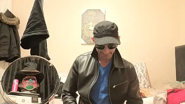 hailzeffn: онлайн-секс-чат