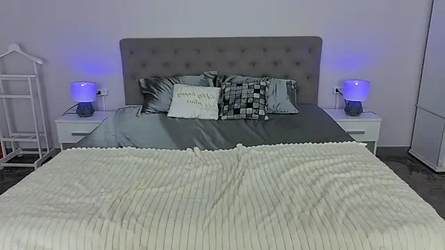 XXX chat uživo modela IsabelleDiorr