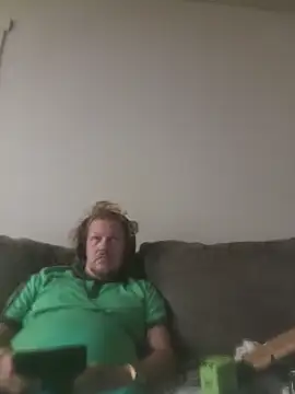 yourMasterisBored élő XXX-chatje