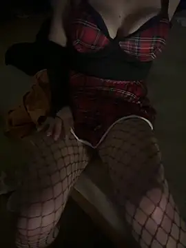 Show modela Makyna93 na web-kameri