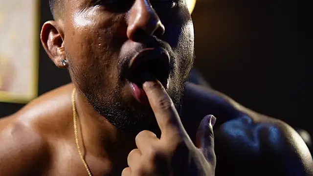 CallumMuscle webcam show