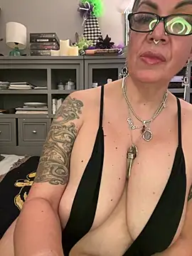 dieseldame1313 Live XXX-Chat