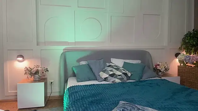 _SilkyShadow_'s Live XXX Chat