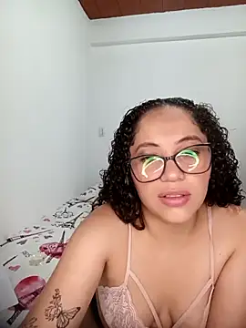 DayanRise's Live XXX Chat