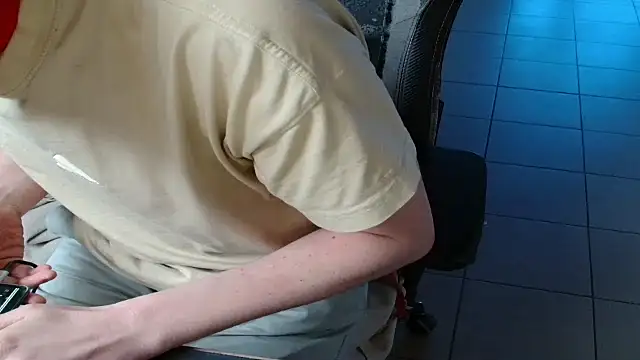 Pokazy przed kamerką – Str8boyy