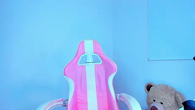 Ariana_f Chat XXX in diretta