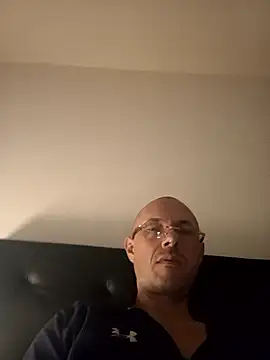 Вебкам-шоу Guitccch