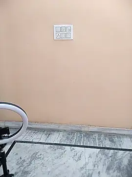 Rising_Queen's Webcam Show