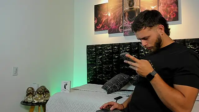 BastianFerrari's Live XXX Chat