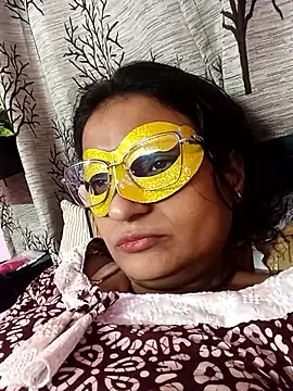 Gullapi 在線直播表演