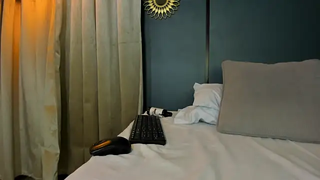 lia_sexx19 Live XXX-Chat