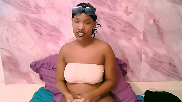 EroticSexyPrada Live XXX-Chat