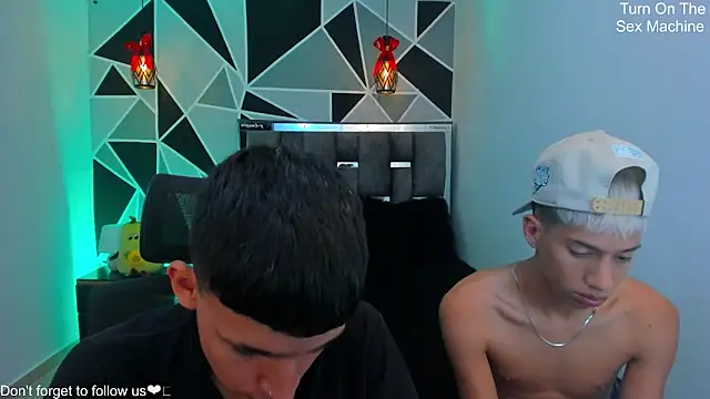 Juan_Nd_Steven Chat XXX in diretta