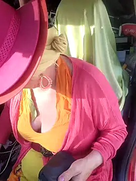 Hot-Muci Obrolan Langsung XXX