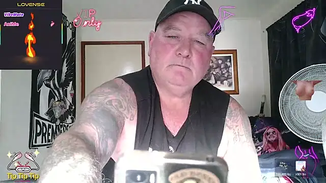 Show de KINKYBLUEYES69 na webcam