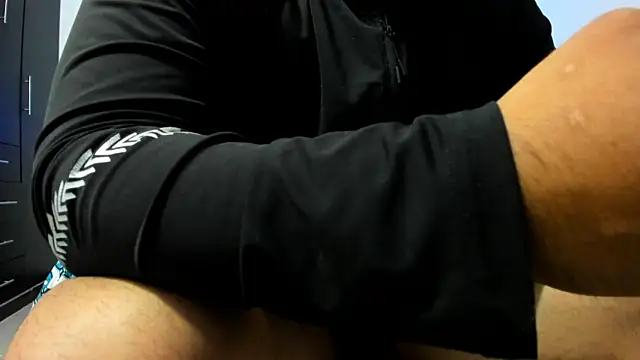 thiago__cp01's Webcam Show