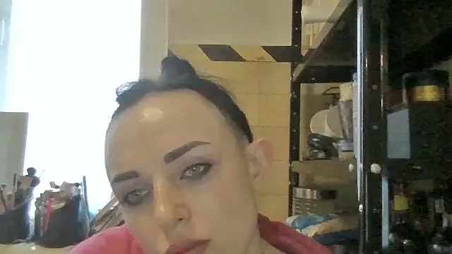 Trinsy_Love Chat XXX in diretta