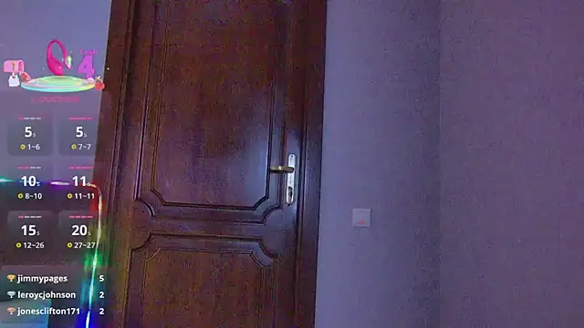 RubyValen: онлайн-секс-чат