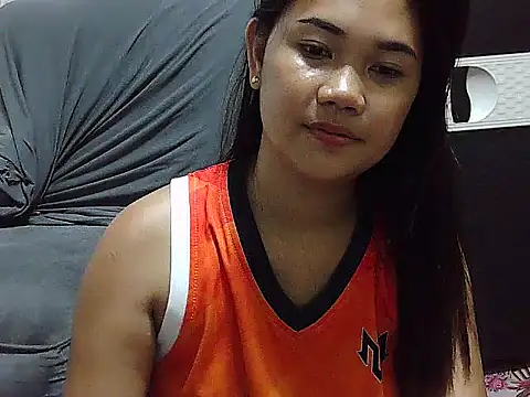 Chatroom XXX en direct de SexypilipinaLady22
