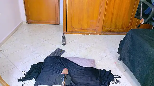 Pokazy przed kamerką – samirths_boy_