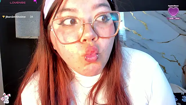 Chatroom XXX en direct de NicoleeDemara