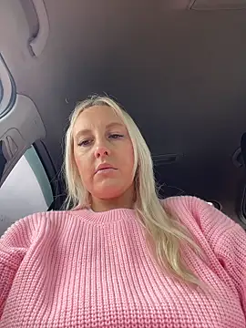 Онлайн чат XXX MerlinDave