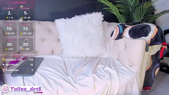 Chat XXX en directo de Luxury_Woman