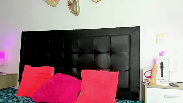 Natalye_23 现场XXX聊天