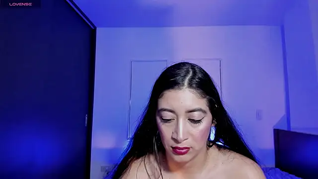 MeganWhite3 Chat XXX in diretta