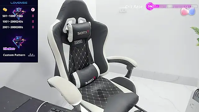 Naughty___asian Show Webcam