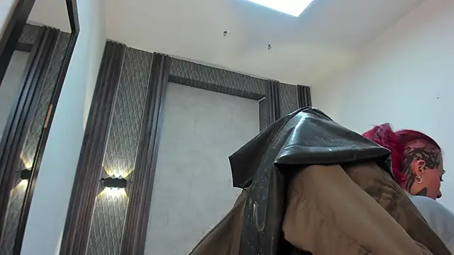 selene_red_: απευθείας συνομιλία ΧΧΧ