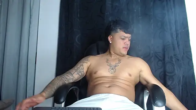 Pedro_x777 Chat XXX in diretta