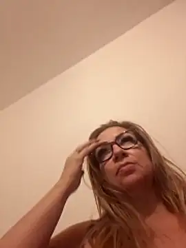 gisela27 লাইভ XXX চ্যাট