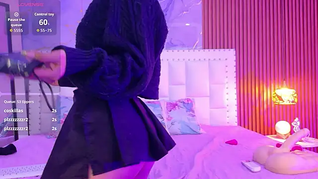 kinkylittlegirll live XXX chat