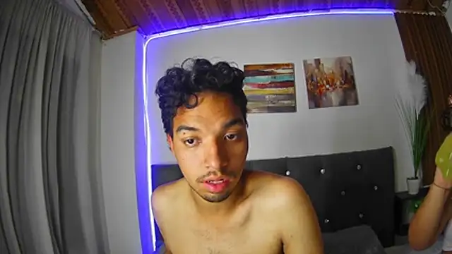 naughtycouplex_ Live XXX-chat