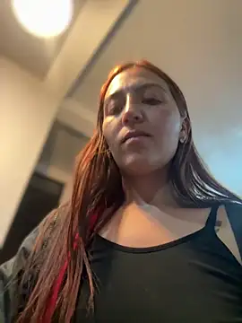 Chat +18 de Queen_Scatlett ao vivo